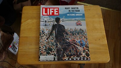 #ad LIFE Magazine LIKE NEW October 22 1965 Mary Martin in Vietnam Vintage Ads Lot $50.00