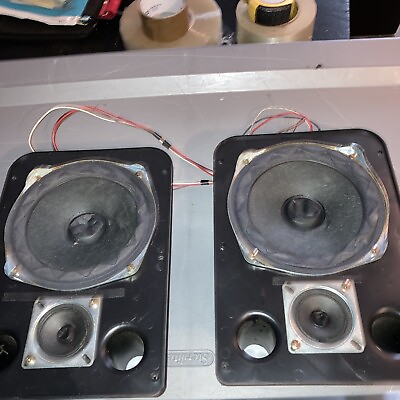 #ad 6” big screen tv speakers with woofer enclosed in plastic housing $20.00