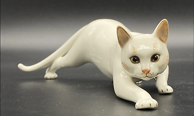 #ad Statue Porcelain Cat Figurine For Home In Decor White Rare Art Vintage Beautiful $210.00