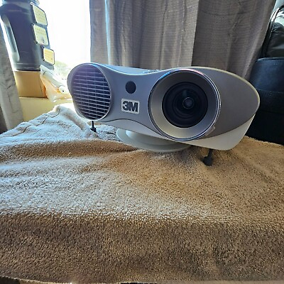 #ad 3M digital home theater PROJECTOR H10 MINT condition Rare working $1000.00